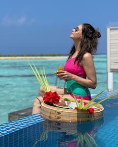 PICS Of Aamna Sharif From Her Maldives Vacation Will Make You Miss The Sea