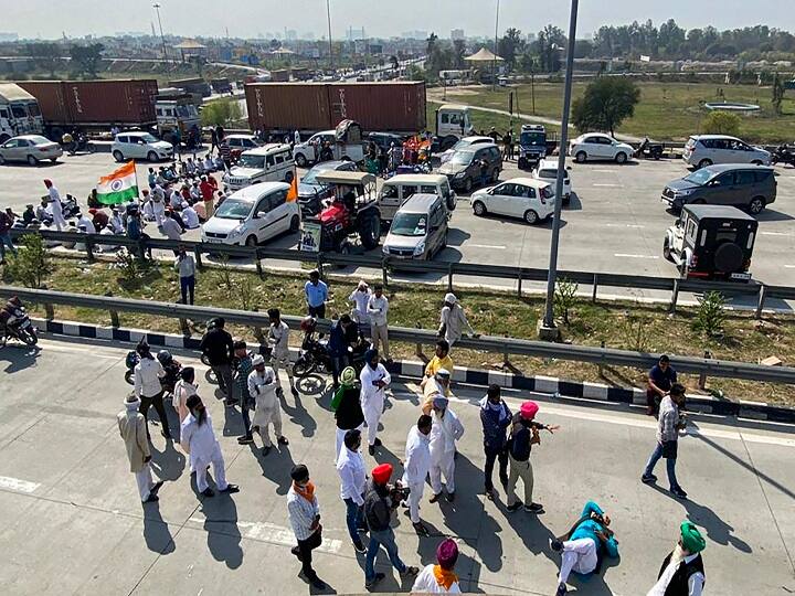 Farmers' Mark 100th Day Of Protest Against Agri Laws, Block Kundli-Manesar-Palwal Expressway Farmers Mark 100th Day Of Protest Against Agri Laws, Block Kundli-Manesar-Palwal Expressway