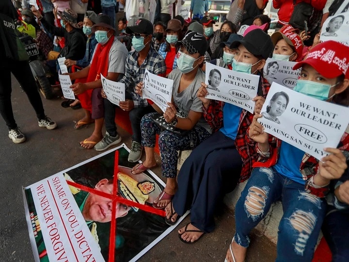 U.S. Suspends Trade Relations; USTR Says ‘Supports People Of Burma Trying To Restore Democracy’