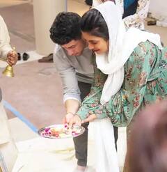 IN PICS: মার্কিন মুলুকে ভারতীয় রেস্তোরাঁ, মুকুটে নতুন পালক যোগ প্রিয়ঙ্কার