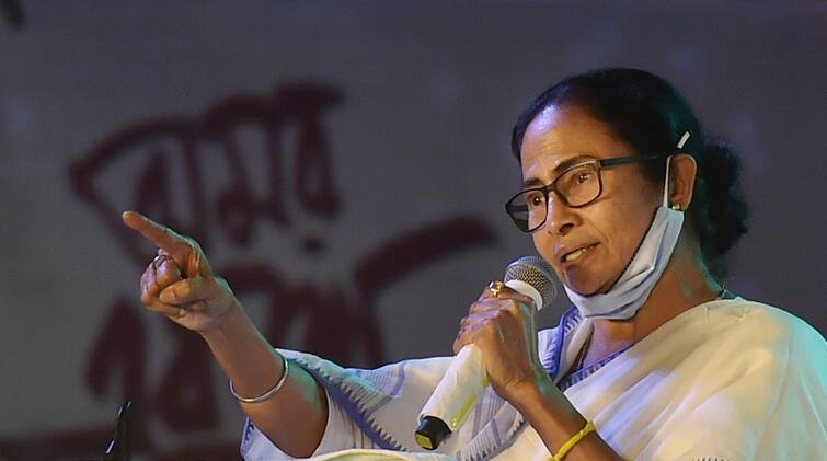 West Bengal Election 2021: CM Mamata Banerjee attacks PM Modi on twitter for LPG hike WB Election 2021: ‘আমি বীতশ্রদ্ধ’, এলপিজি-র মূল্যবৃদ্ধি নিয়ে মোদিকে নিশানা মমতার