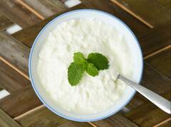 ਸਾਹ ਦੀ ਬਦਬੂ ਤੋਂ ਪ੍ਰੇਸ਼ਾਨ ਹੋ ਤਾਂ ਇਹ ਚੀਜ਼ਾਂ ਕਰੋ ਖਾਣੇ ’ਚ ਸ਼ਾਮਲ