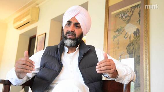 ਮਿਲਖਾ ਸਿੰਘ ਦੇ ਘਰ ਪਹੁੰਚੇ ਮਨਪ੍ਰੀਤ ਬਾਦਲ, ਪਰਿਵਾਰ ਨਾਲ ਦੁੱਖ ਕੀਤਾ ਸਾਂਝਾ