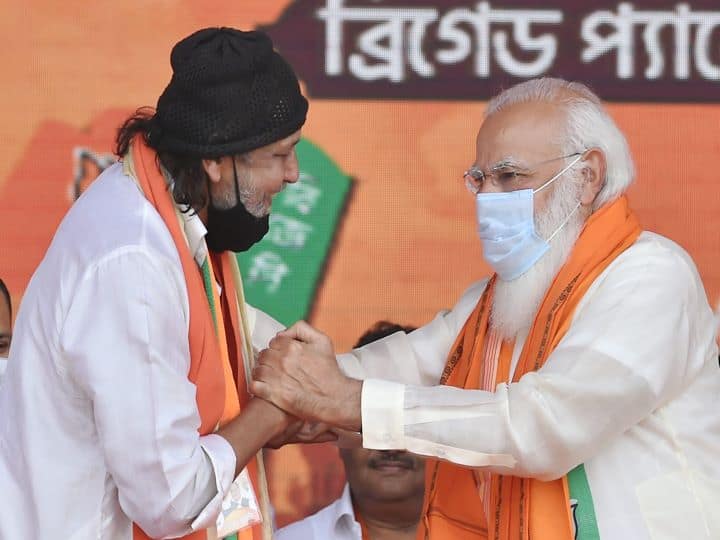 Bengal Elections 2021: TMC Calls Mithun Chakraborty A 'Naxalite' After Actor Joins BJP Bengal Elections 2021: TMC Calls Mithun Chakraborty A 'Naxalite' After Actor Joins BJP