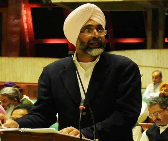 Punjab Budget: Manpreet Badal proposes to raise old age pension from Rs 750 to Rs 1,500 month and grant under Shagun scheme to Rs 51,000 Punjab Budget: ਪੰਜਾਬ ਸਰਕਾਰ ਨੇ ਆਸ਼ੀਰਵਾਦ ਸਕੀਮ ਅਤੇ ਬੁੱਢਾਪਾ ਪੈਂਸ਼ਨ 'ਚ ਕੀਤੀ ਵਾਧਾ