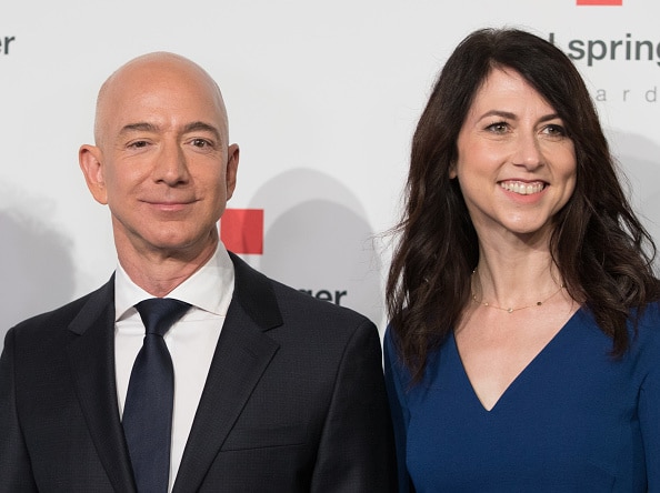 Jeff Bezos' Ex-Wife MacKenzie Scott Marries Seattle Science Teacher Dan Jewett