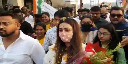 West Bengal Election 2021: TMC Leader of Krishnanagar do not want Koushani Mukherjee as a candidate WB Election 2021: ‘সেলেব্রিটি চাই না, ঘরের ছেলেকেই প্রার্থী চাই...’ কৌশানীকে নিয়ে কৃষ্ণনগরে ‘অসন্তোষ’