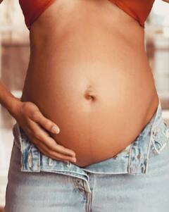 ਤੀਜੀ ਵਾਰ ਪ੍ਰੈਗਨੈਂਟ ਹੋਈ ਬਾਲੀਵੁੱਡ ਅਭਿਨੇਤਰੀ ਲੀਜ਼ਾ ਹੇਡਨ, ਜੀਂਸ ਦੇ ਬਟਨ ਖੋਲ੍ਹ ਇੰਝ ਫਲੌਂਟ ਕੀਤਾ ਬੇਬੀ ਬੰਪ