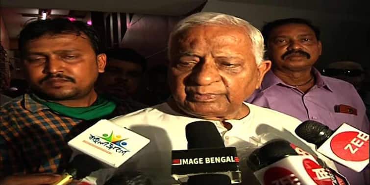 West Bengal Election 2021: Singur MLA Rabindranath Bhattacharya joins BJP, slams TMC WB Election 2021:  বেচারামের সঙ্গে তাঁর স্ত্রীও প্রার্থী! দলটা কি পারিবারিক সম্পত্তি? তৃণমূল ছেড়ে ক্ষোভ রবীন্দ্রনাথের
