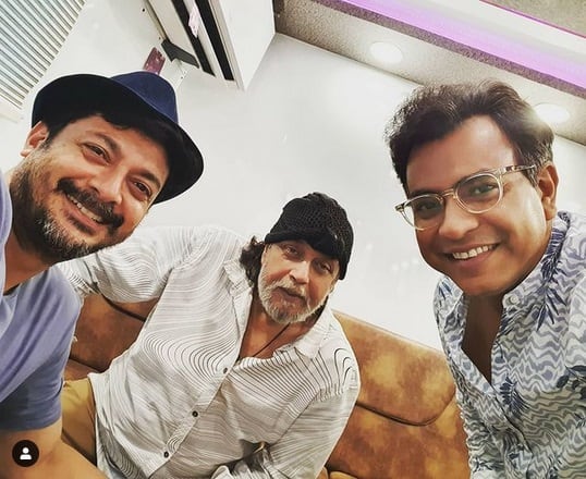 WB Election 2021: মিঠুন-রুদ্রনীলের সঙ্গে আড্ডা, বিজেপিতে যিশু? West Bengal Election 2021: Actor Jishu Sengupta meets Mithun Chakraborty and Rudranil Ghosh, speculation over joining BJP WB Election 2021: মিঠুন-রুদ্রনীলের সঙ্গে আড্ডা, বিজেপিতে যিশু?