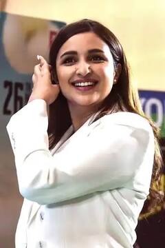 ‘রুহি’-র প্রচারে জাহ্নবী কপূর, ‘সাইনা’-য় পরিণীতি চোপড়া