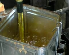 સીંગતેલના ભાવમાં ફરી 15 રૂપિયાનો વધારો, ડબ્બાનો ભાવ 2500 રૂપિયાએ પહોંચ્યો