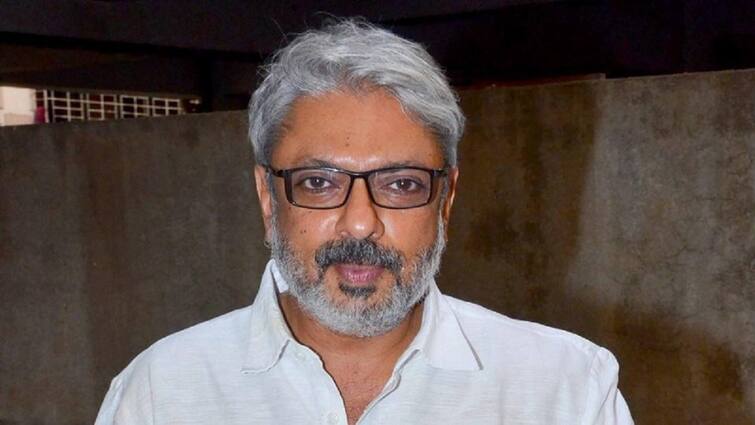 Sanjay Leela Bhansali: Director tested positive while shooting in the upcoming film Gangubai Kathiawadi Exclusive: સંજય લીલા ભણસાલી કોરોના પોઝિટિવ, ‘ગંગૂબાઈ કાઠિયાવાડી’નું શૂટિંગ અટક્યું