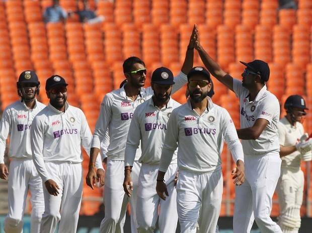 india vs England test England's Couch Silverwood said that we lost the series due to Ashwin and Akshar India vs England: ઇંગ્લેન્ડના કૉચે કયા બે ભારતીય ખેલાડીઓએ ઇંગ્લેન્ડની ટીમને હરાવ્યા હોવાનુ કબુલ્યુ, જાણો વિગતે