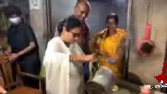West Bengal Assembly Election 2021: নন্দীগ্রামে নিজে হাতে চা বানালেন মমতা বন্দ্যোপাধ্যায়