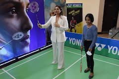 ‘রুহি’-র প্রচারে জাহ্নবী কপূর, ‘সাইনা’-য় পরিণীতি চোপড়া