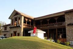 ઉત્તરાખંડમાં આ 30 કરોડના બંગલામાં રહેનારા CM નથી ટકતા, રાવત બન્યા ચોથા મુખ્યમંત્રી, જાણો શું છે વાસ્તુદોષ ?