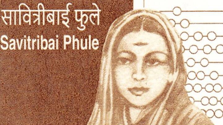 पती ज्योतिराव फुले यांनी सावित्रीबाईंना शिक्षणाचे धडे दिले. सावित्रीबाई शिक्षित झाल्यानंतर त्यांना इतर मुलींनाही शिकवायला सुरुवात केली. 1848 मध्ये जेव्हा फुले दाम्पत्याने पुण्यात शाळा सुरू केली. तेव्हा 9 मुलींनी या शाळेत प्रवेश घेतला होता. सावित्रीबाई त्या शाळेच्या मुख्याध्यापिका झाल्या.