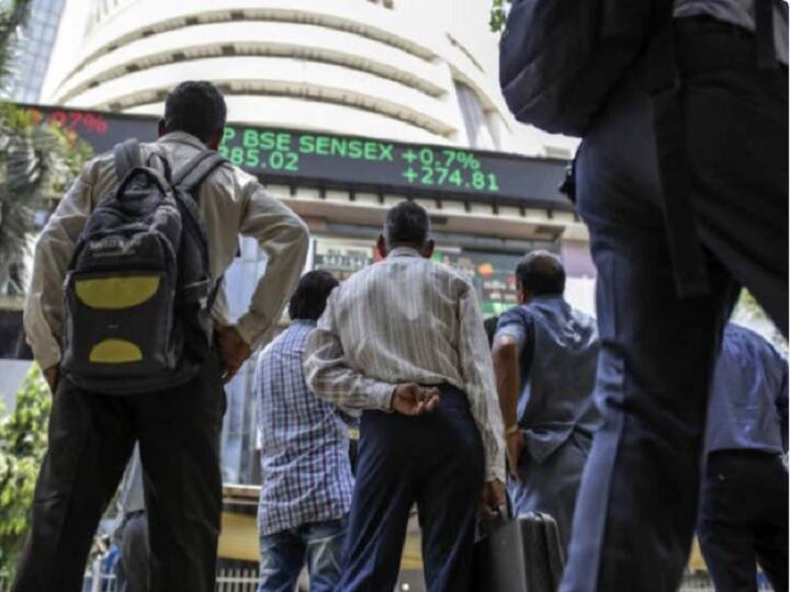 Sensex Nifty Climb To Record Highs Led By HDFC Bank Reliance Industries Get to know in details Sensex Nifty Climb : এইচডিএফসি ব্যাঙ্ক-রিলায়েন্স ইন্ডাস্ট্রিজের লাভের জের, রেকর্ড উচ্চতায় পৌঁছল সেনসেক্স-নিফটি