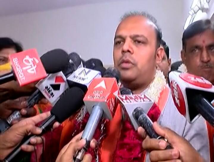 Vadodara new mayor Keyur Rokadia and deputy mayor Nanda Joshi's name declare વડોદરાના મેયર-ડેપ્યુટી મેયર સહિત પાંચ હોદ્દા પર કોની નિમણૂક ? ક્યાં મહિલા નેતાને મળ્યો મહત્વનો હોદ્દો ?