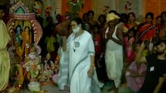 Slogans raised against Dhankhar as he pays visit to Mamata Banerjee post attack | Master Stroke (10.03.21)