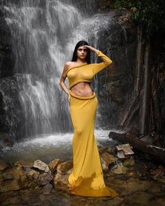 મિયાં ખલિફાએ શેર કરી એકદમ ગ્લેમરસ તસવીરો, સોશ્યલ મીડિયા પર થઇ રહી છે વાયરલ