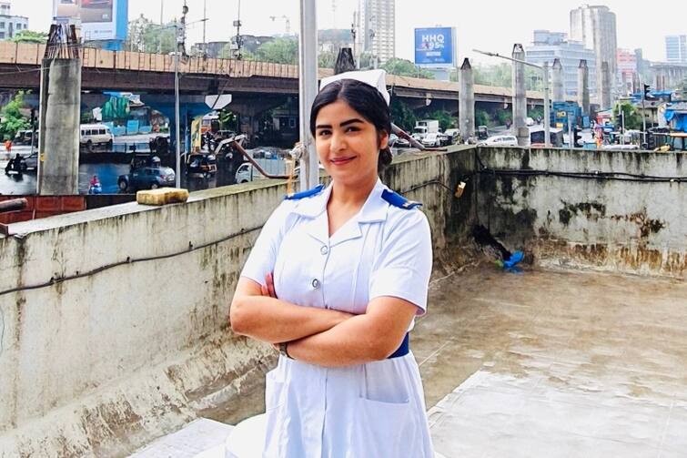 Actress Shikha Malhotra Left Acting To Care Corona Patients Nursing Services as a Nurse કોરોનાનો ભોગ બનેલાં લોકોની સારવાર કરવા આ એક્ટ્રેસ એક્ટિંગ છોડી બની ગઈ નર્સ, કરે છે એક વર્ષથી સેવા