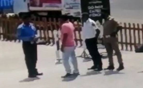 Kevadia Jungle Safari park policemen fired from Duty beating security personnel કેવડિયા જંગલ સફારી પાર્કના સિક્યુરિટી સાથે મારામારી કરનાર 5 પોલીસકર્મી સસ્પેન્ડ  