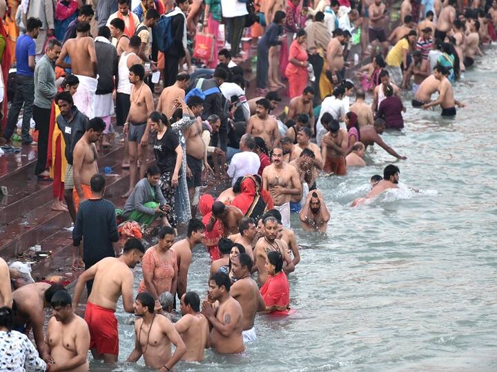 Haridwar: Hindu devotees take holy dip in the waters of River Ganga on the occasion of Maha Shivratri during the ongoing Kumbh Mela, in Haridwar, Thursday, March 11, 2021. (PTI Photo/ Arun Sharma)
