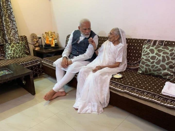 Corona Vaccination: Narendra Modi mother taken vaccination dosage today, PM modi shared on twitter Corona Vaccination: ਪ੍ਰਧਾਨ ਮੰਤਰੀ ਨਰੇਂਦਰ ਮੋਦੀ ਦੀ ਮਾਂ ਹੀਰਾ ਬੇਨ ਨੇ ਲਈ ਕੋਰੋਨਾ ਵੈਕਸੀਨ ਦੀ ਪਹਿਲੀ ਡੋਜ਼