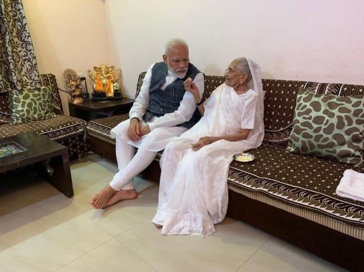 Heeraben Modi Passed Away: पीएम नरेंद्र मोदी की मां हीराबेन का 100 साल की उम्र में निधन, प्रधानमंत्री अहमदाबाद के लिए रवाना