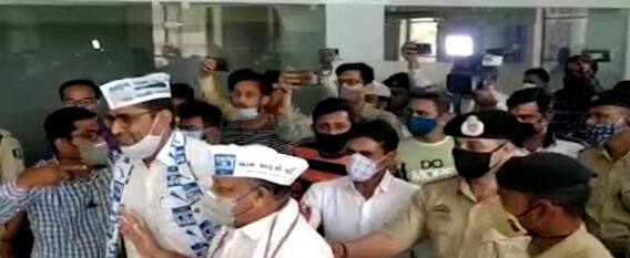 Surat મનપાની સામાન્ય સભામાં આમ આદમી પાર્ટીનું શક્તિપ્રદર્શન, જુઓ વીડિયો