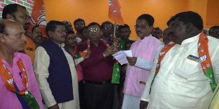 West Bengal Election 2021: Dilip Saha joined BJP, created political controversy ahead of Election WB Election 2021: টিকিট না পেয়ে তৃণমূল ছেড়ে বিজেপি-তে মুর্শিদাবাদের নবগ্রামে গতবারের প্রার্থী