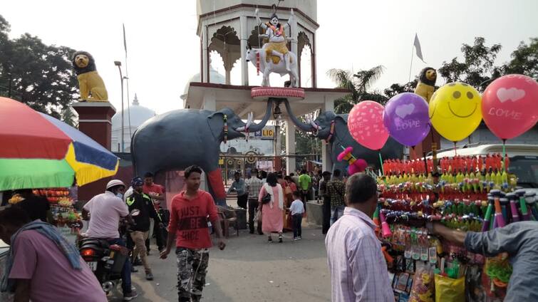 Mahashivaratri 2021: Jalpesh Shiv temple is crowded from morning for the puja vibes in North Bengal Jalpesh Shiv temple: শিবরাত্রিতে উত্তরবঙ্গের সর্ববৃহৎ শিবতীর্থ জল্পেশ মন্দিরে উপচে পড়া ভিড়