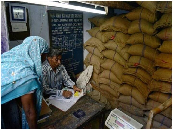 One nation one ration card updates  17 states to implements  आता कोणत्याही राज्यातून घेता येणार रेशनचा लाभ, 17 राज्यात 'वन नेशन वन रेशन कार्ड' योजना सुरु