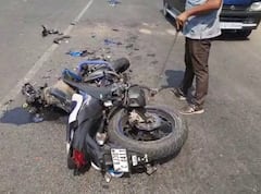 Navsari : ટ્રિપલ સવારી જતાં બાઇકને ટેમ્પોએ મારી ટક્કર, ત્રણેય યુવકોના મોતથી અરેરાટી