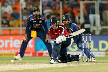 India vs England, T-20 Series: Poor batting led to defeat, concedes Virat Kohli India vs England: ব্যাটিং ব্যর্থতার জন্যই হার, মানছেন বিরাট