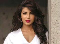 PHOTO | आलिशान घर, लक्झरी गाड्यांची मालकीण; कमाईत पती निकपेक्षा प्रियांका वरचढ!