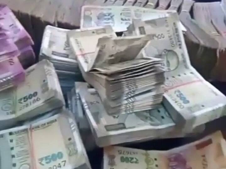 Maharashtra has 56000 millionaire households 4.12 lakh dollar millionaire households India महाराष्ट्रात सर्वाधिक 56 हजार कोट्यधीश, देशात ही संख्या  4.12 लाख