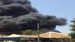 વાપી GIDCના થર્ડ ફેસની HRD અને HP ટ્રેડિંગ કંપનીમાં ભીષણ આગ, જુઓ વીડિયો