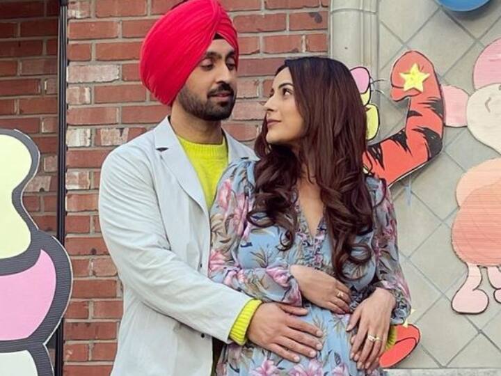 Shehnaaz Gill Pregnant Look With Diljit Dosanjh From BTS Of Honsla Rakh Going Viral Shehnaaz Gill’s Pregnant Look From ‘Honsla Rakh’ With Diljit Dosanjh Takes Internet By Storm