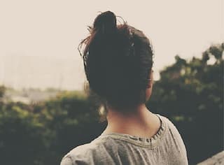 Surat : યુવક પોતાની ગેરહાજરીમાં મિત્રને ઘરે આવતો જોઈ ગયો, પત્નિ સાથે મિત્રને શરીર સંબંધ હોવાની જાગી શંકા ને પછી..........