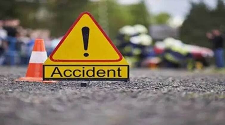 Terrible accident in Sirhind, Innova falls from flyover, youth dies ਸਰਹਿੰਦ 'ਚ ਭਿਆਨਕ ਹਾਦਸਾ, ਫਲਾਈਓਵਰ ਤੋਂ ਡਿੱਗੀ ਇਨੋਵਾ, ਨੌਜਵਾਨ ਦੀ ਮੌਤ