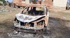 ਬਰਨਾਲਾ 'ਚ ਨੌਜਵਾਨ ਦੀ ਕੁੱਟਮਾਰ ਕਰਕੇ ਗੱਡੀ ਨੂੰ ਲਾਈ ਅੱਗ, ਮੋਟਰਸਾਈਕਲਾਂ 'ਤੇ ਸਵਾਰ ਹੋ ਕੇ ਆਏ ਸੀ 12 ਵਿਅਕਤੀ 