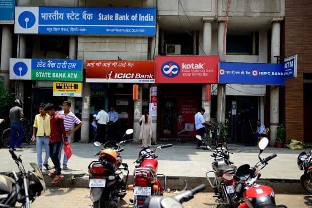 Banks Holidays: Visiting Branch Next Week For Urgent Work? Only 2 Days Operational Between March 27-April 4 Banks Holidays: Visiting Branch Next Week For Urgent Work? Only 2 Days Operational Between March 27-April 4