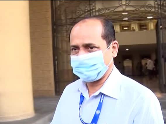 Sachin Waze WhatsApp Status | वाझेंनी चुकीचं पाऊल उचलू नये म्हणून वरिष्ठ पोलीस अधिकारी वाझेंशी संपर्कात