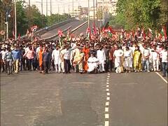 'ভাঙা পায়েই বাংলা ঘুরে বেড়াব, খেলা হবে' মিছিল শেষ করে বললেন মমতা