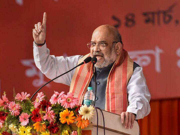Amit Shah Goes Ballistic On TMC, Says ‘Bhoomi Putra’ Of West Bengal Will Become CM Amit Shah Goes Ballistic On TMC, Says ‘Bhoomi Putra’ Of West Bengal Will Become CM