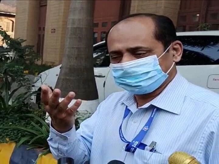 antilia case nia arrests mumbai police officer sachin vaze after 12 hours inquiry એન્ટીલિયા કેસમાં સચિન વાઝેની ધરપકડ, કોણ છે આ પોલીસ અધિકારી અને ઘટના સાથે શું છે સંબંધ?