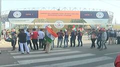 નરેન્દ્ર મોદી સ્ટેડિયમમાં ભીડ થશે તો આત્મવિલોપન કરીશ, ચાંદખેડા PIને ધમકી આપનાર સામે શું કરાઇ કાર્યવાહી?